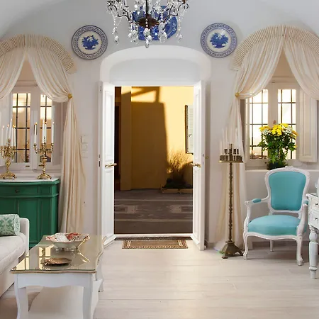 Olive Cave Villa Fira (Santorini)