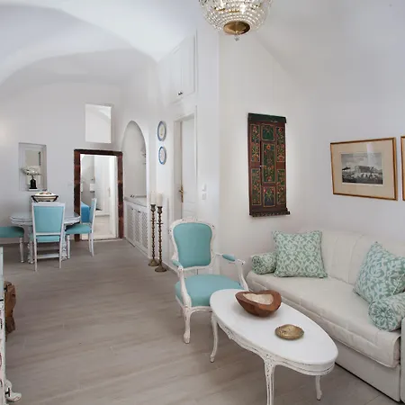 Olive Cave Fira (Santorini)