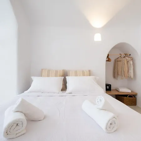 Villa Olive Cave Fira (Santorini)