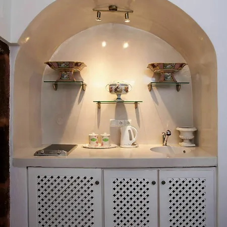 Villa Olive Cave *