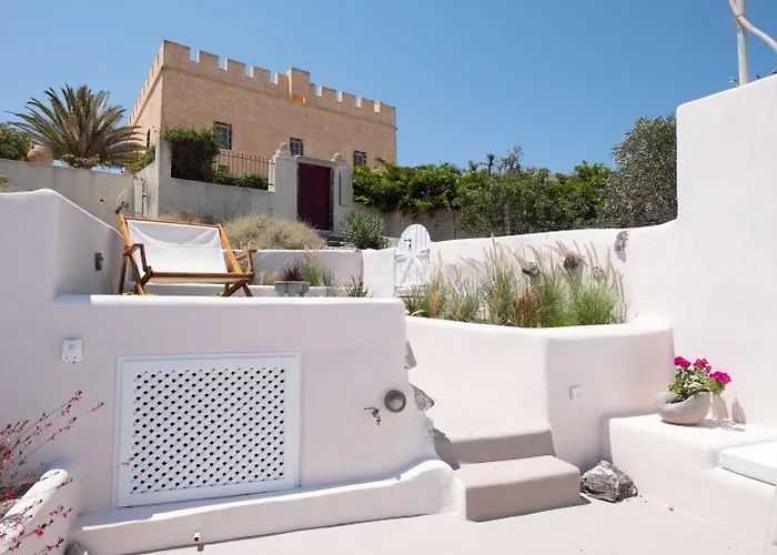 Olive Cave Villa Fira (Santorini)