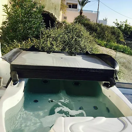 Villa Olive Cave Houses Fira (Santorini)